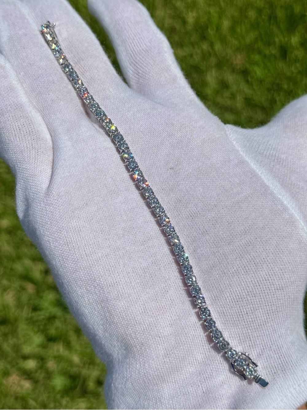 925 Silver, 13.5CTW Moissanite Tennis Bracelet - Picture 4 of 7